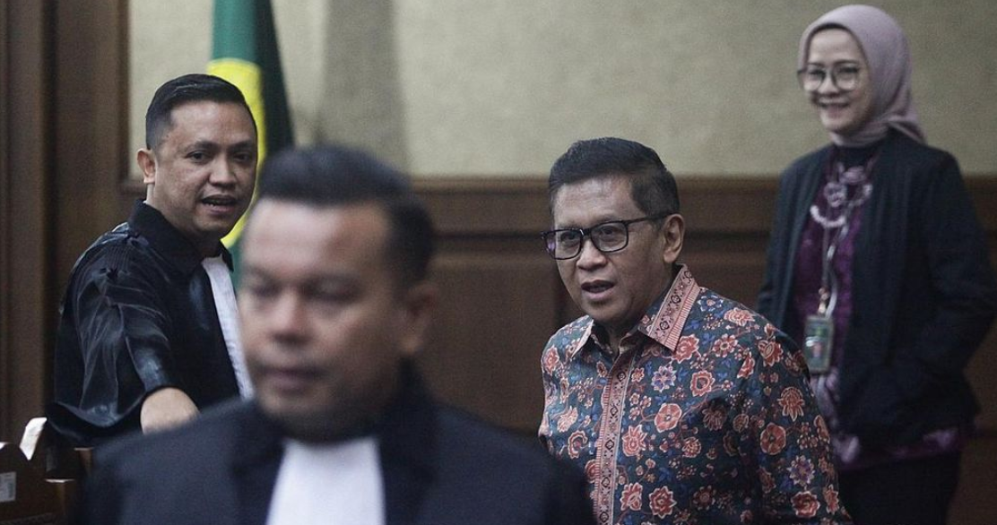Hasto Jawab Hakim Soal Sumber Dana untuk Bayar Sekjen-Ketum Parpol
